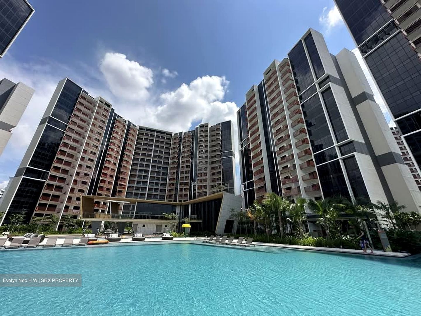 Riverfront Residences (D19), Apartment #557739041